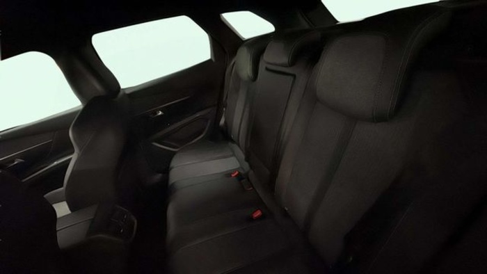 Peugeot3008 PureTech 130 S&S Active Pack 96 kW (130 CV) Vehículo usado en Barcelona - 9 Peugeot3008 PureTech 130 S&S Active Pack 96 kW (130 CV) Vehículo usado en Barcelona - 9