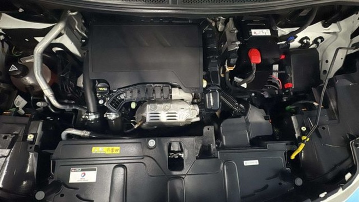 Peugeot3008 PureTech 130 S&S Active Pack 96 kW (130 CV) Vehículo usado en Barcelona - 18 Peugeot3008 PureTech 130 S&S Active Pack 96 kW (130 CV) Vehículo usado en Barcelona - 18