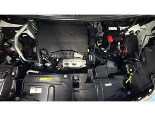 Peugeot 3008 PureTech 130 S&S Active Pack 96 kW (130 CV) Peugeot 3008 PureTech 130 S&S Active Pack 96 kW (130 CV)