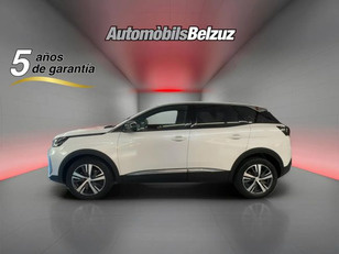 Peugeot 3008 PureTech 130 S&S Active Pack 96 kW (130 CV) Peugeot 3008 PureTech 130 S&S Active Pack 96 kW (130 CV)