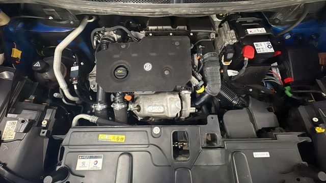 Peugeot3008 BlueHDI 130 S&S Allure EAT8 96 kW (130 CV) Vehículo usado en Barcelona - 19