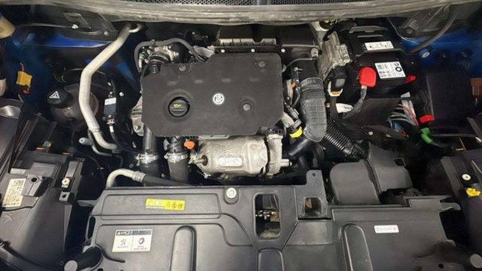 Peugeot3008 BlueHDI 130 S&S Allure EAT8 96 kW (130 CV) Vehículo usado en Barcelona - 19 Peugeot3008 BlueHDI 130 S&S Allure EAT8 96 kW (130 CV) Vehículo usado en Barcelona - 19