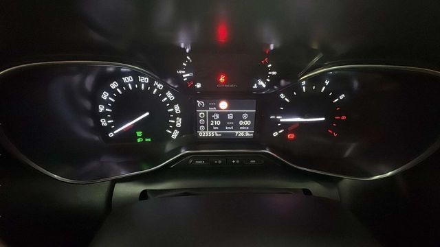 CitroenC3 Aircross PureTech 110 S&S Plus 81 kW (110 CV) Vehículo usado en Barcelona - 13