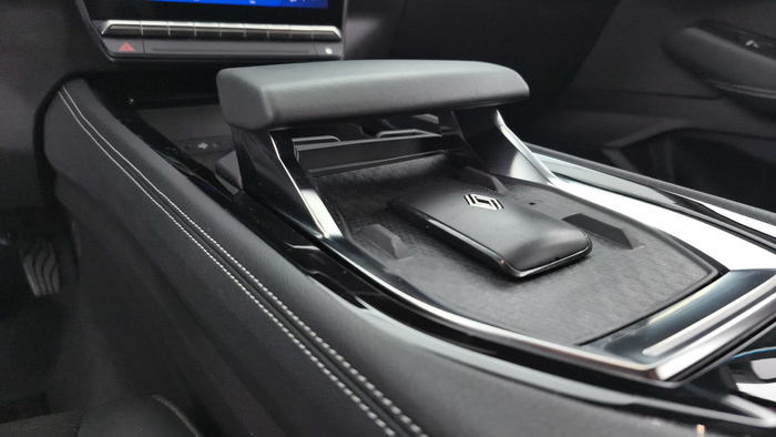 Renault Austral Techno Mild Hybrid Auto 116 kW (158 CV) - 24 Renault Austral Techno Mild Hybrid Auto 116 kW (158 CV) - 24