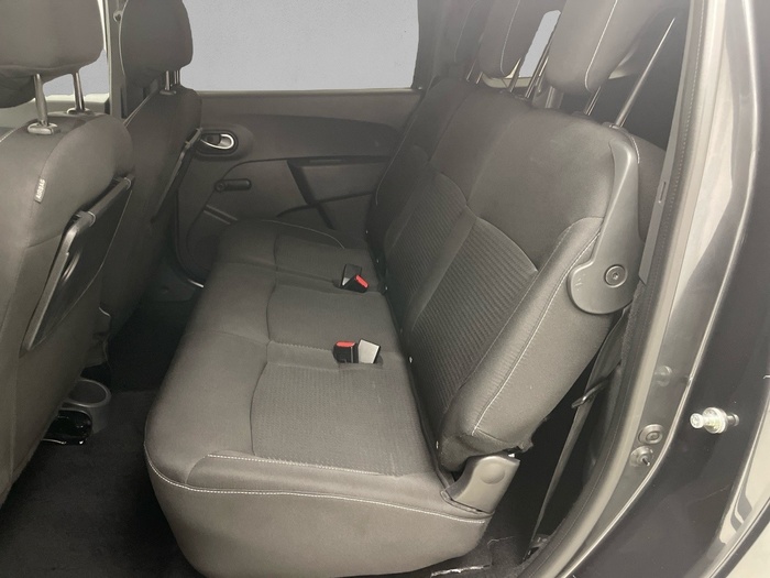 Dacia Lodgy Comfort Blue dCi 85 kW (115 CV) - 7 Dacia Lodgy Comfort Blue dCi 85 kW (115 CV) - 7