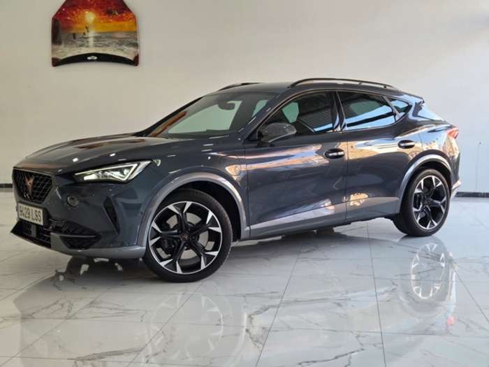 CUPRAFormentor 1.5 TSI e-Hybrid VZ Extreme DSG 200 kW (272 CV) Vehículo usado en Barcelona - 2 CUPRAFormentor 1.5 TSI e-Hybrid VZ Extreme DSG 200 kW (272 CV) Vehículo usado en Barcelona - 2