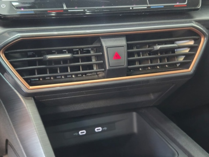 CUPRAFormentor 1.5 TSI e-Hybrid VZ Extreme DSG 200 kW (272 CV) Vehículo usado en Barcelona - 22 CUPRAFormentor 1.5 TSI e-Hybrid VZ Extreme DSG 200 kW (272 CV) Vehículo usado en Barcelona - 22