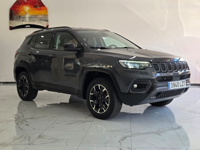 JeepCompass 1.3 PHEV Trailhawk AWD AT 177 kW (240 CV) Vehículo usado en Barcelona - 5