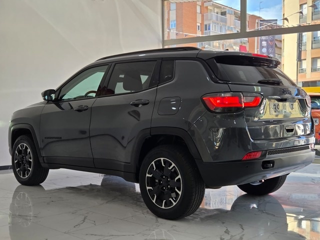 JeepCompass 1.3 PHEV Trailhawk AWD AT 177 kW (240 CV) Vehículo usado en Barcelona - 7