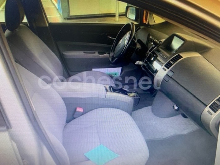 ToyotaPrius 1.5 VVT-I HSD HYBRID SOL 82 kW (112 CV) Vehículo usado en Barcelona - 8 ToyotaPrius 1.5 VVT-I HSD HYBRID SOL 82 kW (112 CV) Vehículo usado en Barcelona - 8