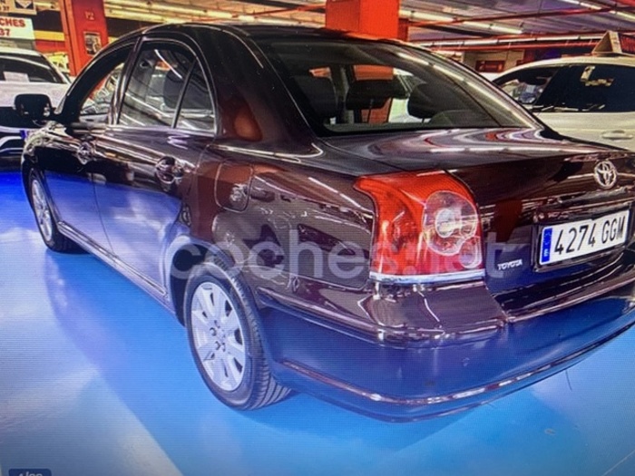 ToyotaAvensis 1.8 VVT-I Sol 95 kW (129 CV) Vehículo usado en Barcelona - 4 ToyotaAvensis 1.8 VVT-I Sol 95 kW (129 CV) Vehículo usado en Barcelona - 4