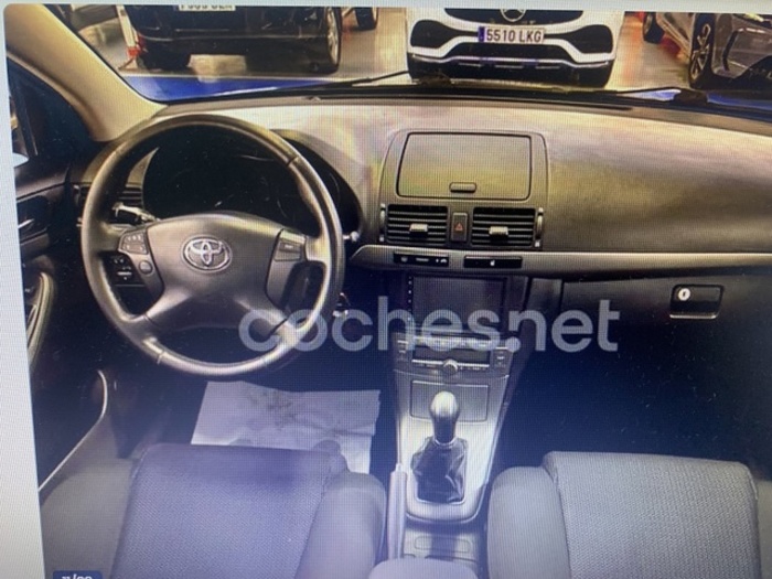ToyotaAvensis 1.8 VVT-I Sol 95 kW (129 CV) Vehículo usado en Barcelona - 6 ToyotaAvensis 1.8 VVT-I Sol 95 kW (129 CV) Vehículo usado en Barcelona - 6