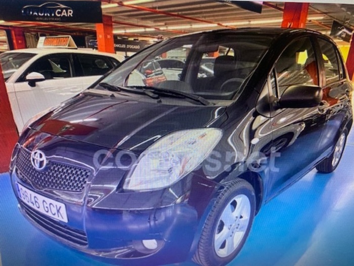 ToyotaYaris 1.3 VVT-i Sol 64 kW (87 CV) Vehículo usado en Barcelona - 1 ToyotaYaris 1.3 VVT-i Sol 64 kW (87 CV) Vehículo usado en Barcelona - 1