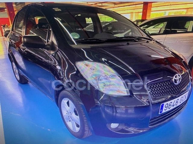 ToyotaYaris 1.3 VVT-i Sol 64 kW (87 CV) Vehículo usado en Barcelona - 3