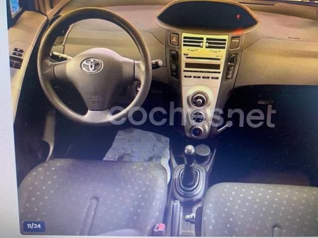 ToyotaYaris 1.3 VVT-i Sol 64 kW (87 CV) Vehículo usado en Barcelona - 6