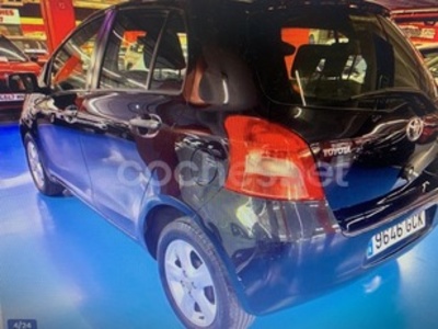 Toyota Yaris 1.3 VVT-i Sol 64 kW (87 CV) Toyota Yaris 1.3 VVT-i Sol 64 kW (87 CV)