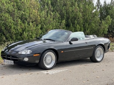 Jaguar XK 4.0 Convertible XK8 216 kW (290 CV) Jaguar XK 4.0 Convertible XK8 216 kW (290 CV)
