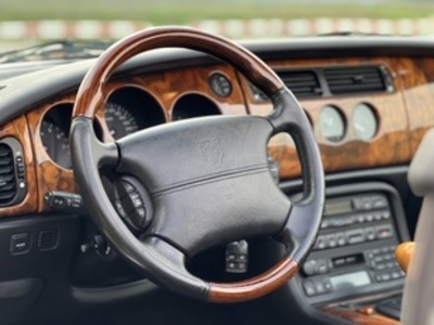 Jaguar XK 4.0 Convertible XK8 216 kW (290 CV) Jaguar XK 4.0 Convertible XK8 216 kW (290 CV)