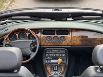 Jaguar XK 4.0 Convertible XK8 216 kW (290 CV) Jaguar XK 4.0 Convertible XK8 216 kW (290 CV)