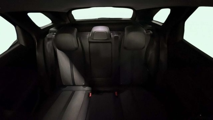 Peugeot3008 BlueHDI 130 S&S Allure EAT8 96 kW (130 CV) Vehículo usado en Barcelona - 8 Peugeot3008 BlueHDI 130 S&S Allure EAT8 96 kW (130 CV) Vehículo usado en Barcelona - 8