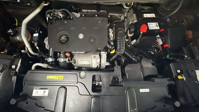 Peugeot3008 BlueHDI 130 S&S Allure EAT8 96 kW (130 CV) Vehículo usado en Barcelona - 19