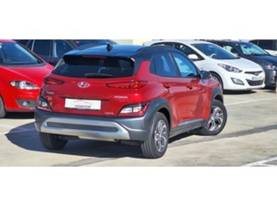 Hyundai Kona 1.6 GDI HEV Maxx DCT 104 kW (141 CV) Hyundai Kona 1.6 GDI HEV Maxx DCT 104 kW (141 CV)