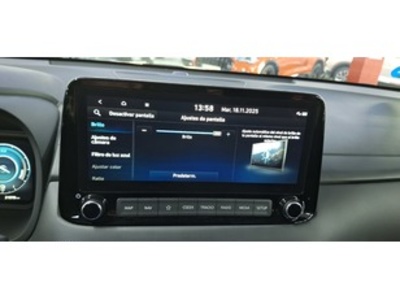 Hyundai Kona 1.6 GDI HEV Maxx DCT 104 kW (141 CV) Hyundai Kona 1.6 GDI HEV Maxx DCT 104 kW (141 CV)