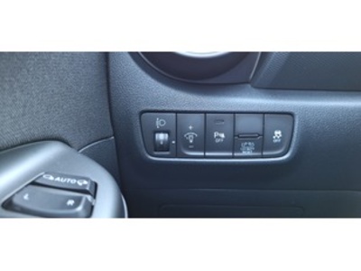 Hyundai Kona 1.6 GDI HEV Maxx DCT 104 kW (141 CV) Hyundai Kona 1.6 GDI HEV Maxx DCT 104 kW (141 CV)