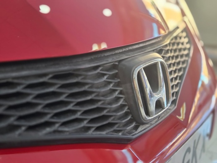 HondaJazz 1.4 i-VTEC Executive i-Shift 74 kW (100 CV) Vehículo usado en Barcelona - 12 HondaJazz 1.4 i-VTEC Executive i-Shift 74 kW (100 CV) Vehículo usado en Barcelona - 12