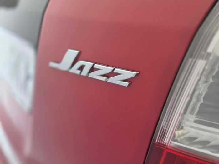 HondaJazz 1.4 i-VTEC Executive i-Shift 74 kW (100 CV) Vehículo usado en Barcelona - 15 HondaJazz 1.4 i-VTEC Executive i-Shift 74 kW (100 CV) Vehículo usado en Barcelona - 15