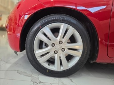 Honda Jazz 1.4 i-VTEC Executive i-Shift 74 kW (100 CV) Honda Jazz 1.4 i-VTEC Executive i-Shift 74 kW (100 CV)