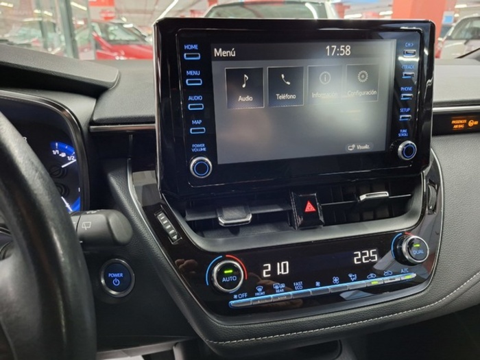 ToyotaCorolla 1.8 125 Híbrido Active Tech E-CVT 90 kW (122 CV) Vehículo usado en Barcelona - 13 ToyotaCorolla 1.8 125 Híbrido Active Tech E-CVT 90 kW (122 CV) Vehículo usado en Barcelona - 13