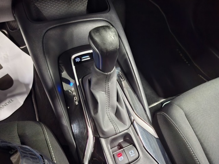 ToyotaCorolla 1.8 125 Híbrido Active Tech E-CVT 90 kW (122 CV) Vehículo usado en Barcelona - 14 ToyotaCorolla 1.8 125 Híbrido Active Tech E-CVT 90 kW (122 CV) Vehículo usado en Barcelona - 14