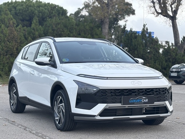 HyundaiBayon 1.0 TGDI 48V Tecno 74 kW (100 CV) Vehículo usado en Barcelona - 3
