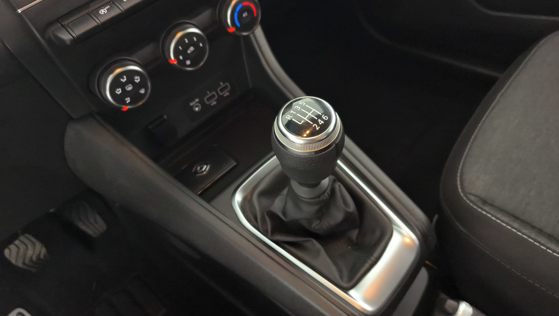 Renault Captur Intens TCe GLP 74 kW (100 CV) - 22