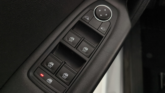 Renault Captur Intens TCe GLP 74 kW (100 CV) - 23 Renault Captur Intens TCe GLP 74 kW (100 CV) - 23