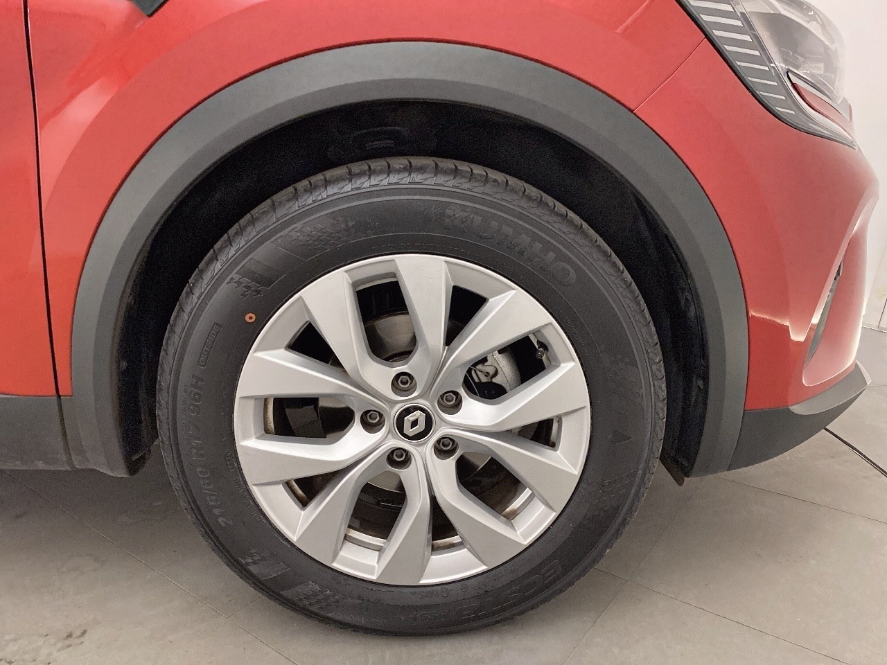 Renault Captur Zen TCe 66 kW (90 CV) - 4