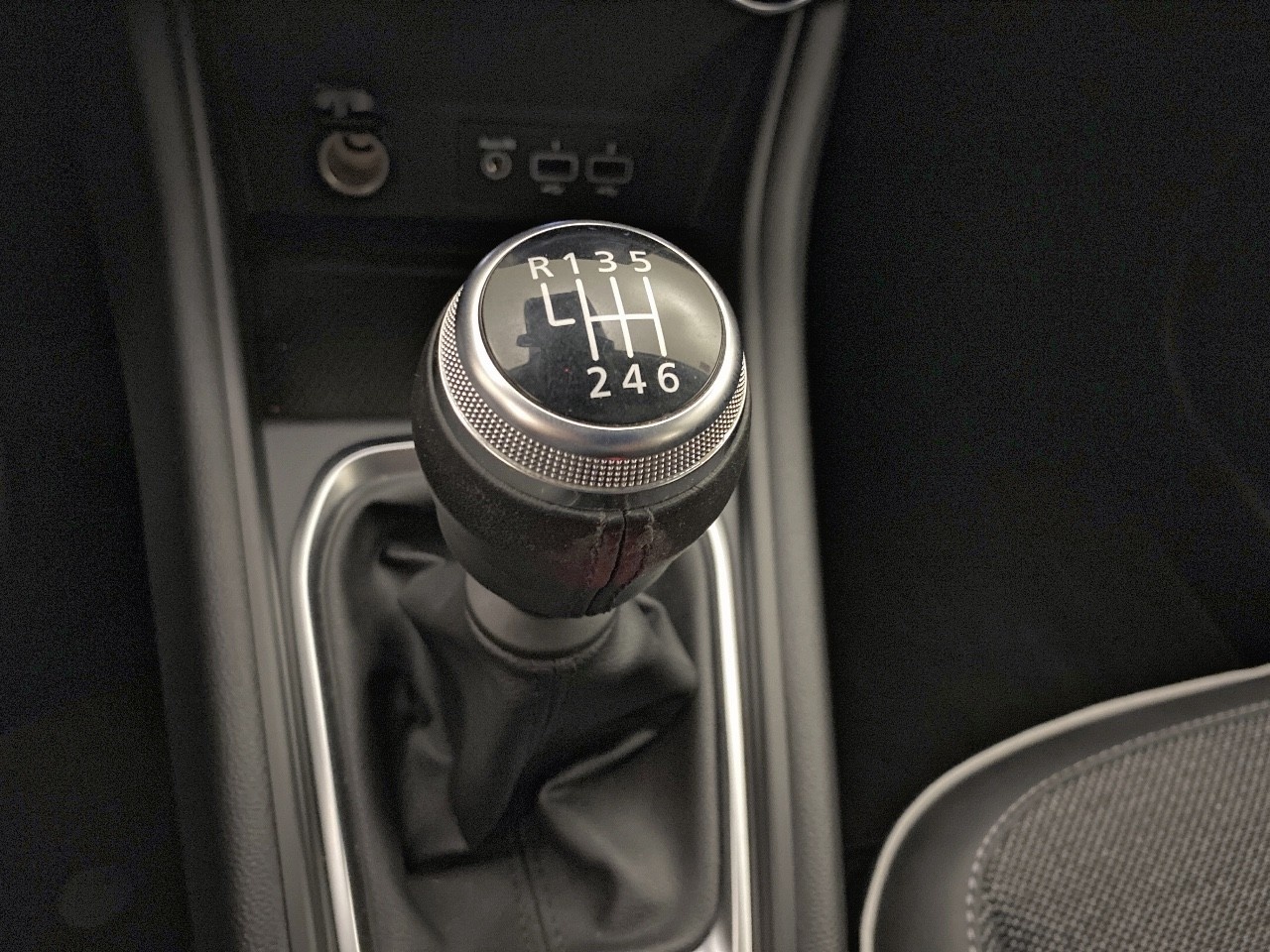 Renault Captur Zen TCe 66 kW (90 CV) - 10