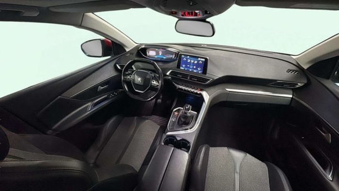 Peugeot3008 PureTech 130 S&S Active 96 kW (130 CV) Vehículo usado en Barcelona - 13 Peugeot3008 PureTech 130 S&S Active 96 kW (130 CV) Vehículo usado en Barcelona - 13