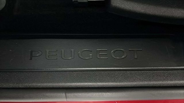 Peugeot3008 PureTech 130 S&S Active 96 kW (130 CV) Vehículo usado en Barcelona - 21