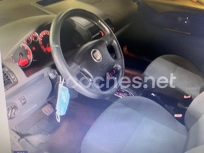 SEAT Alhambra 1.8T Fancy 110 kW (150 CV) SEAT Alhambra 1.8T Fancy 110 kW (150 CV)