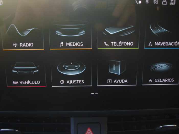 AudiA4 Allroad 45 TFSI quattro 195 kW (265 CV) S tronic Vehículo usado en Barcelona - 18 AudiA4 Allroad 45 TFSI quattro 195 kW (265 CV) S tronic Vehículo usado en Barcelona - 18