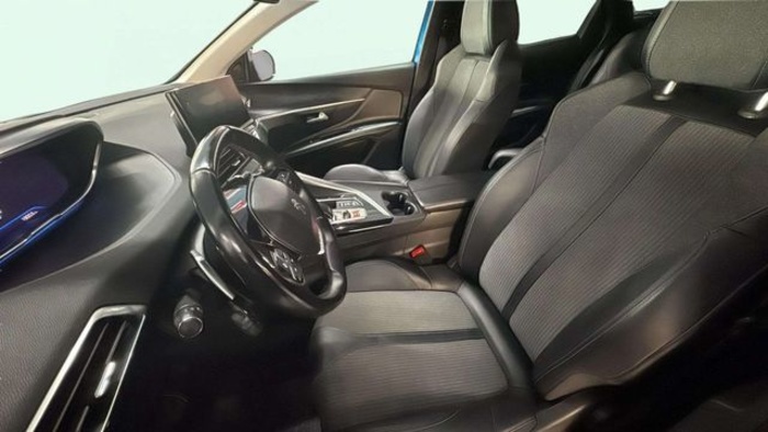 Peugeot3008 BlueHDI 130 S&S Allure EAT8 96 kW (130 CV) Vehículo usado en Barcelona - 9 Peugeot3008 BlueHDI 130 S&S Allure EAT8 96 kW (130 CV) Vehículo usado en Barcelona - 9