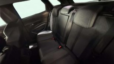 Peugeot 3008 BlueHDI 130 S&S Allure EAT8 96 kW (130 CV) Peugeot 3008 BlueHDI 130 S&S Allure EAT8 96 kW (130 CV)