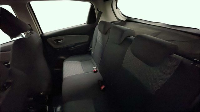 ToyotaYaris 100 Active MultiDrive 73 kW (99 CV) Vehículo usado en Barcelona - 10