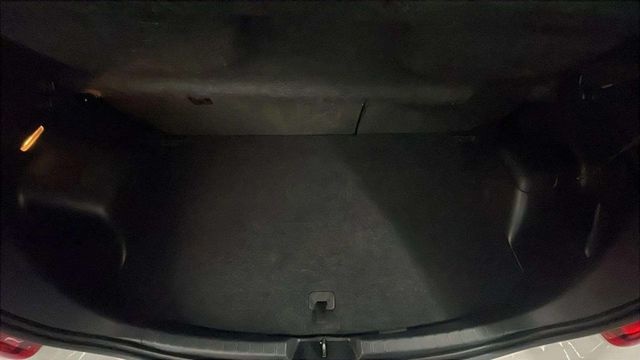 ToyotaYaris 100 Active MultiDrive 73 kW (99 CV) Vehículo usado en Barcelona - 17