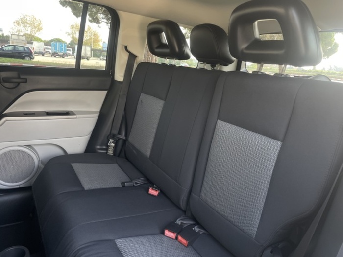 JeepPatriot 2.0 CRD Limited 103 kW (140 CV) Vehículo usado en Barcelona - 12 JeepPatriot 2.0 CRD Limited 103 kW (140 CV) Vehículo usado en Barcelona - 12