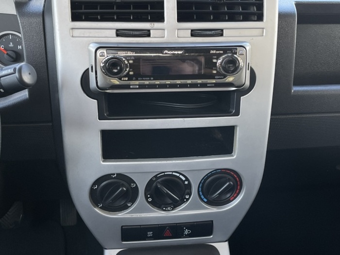 JeepPatriot 2.0 CRD Limited 103 kW (140 CV) Vehículo usado en Barcelona - 16 JeepPatriot 2.0 CRD Limited 103 kW (140 CV) Vehículo usado en Barcelona - 16