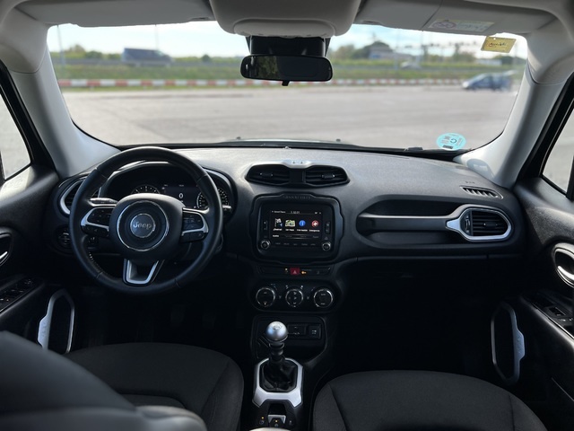 JeepRenegade 1.6 Multijet Longitude 4x2 88 kW (120 CV) Vehículo usado en Barcelona - 15