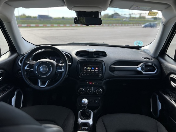 JeepRenegade 1.6 Multijet Longitude 4x2 88 kW (120 CV) Vehículo usado en Barcelona - 15 JeepRenegade 1.6 Multijet Longitude 4x2 88 kW (120 CV) Vehículo usado en Barcelona - 15